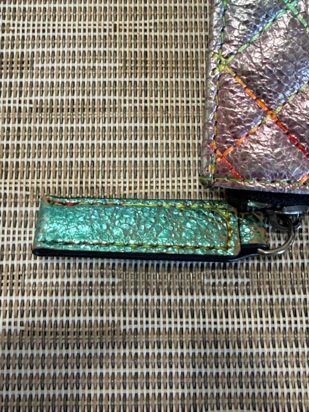 Kurt Geiger Iridescent Multicolor Quilted Leather Wallet with freebie dog charm - Picture 7 of 12